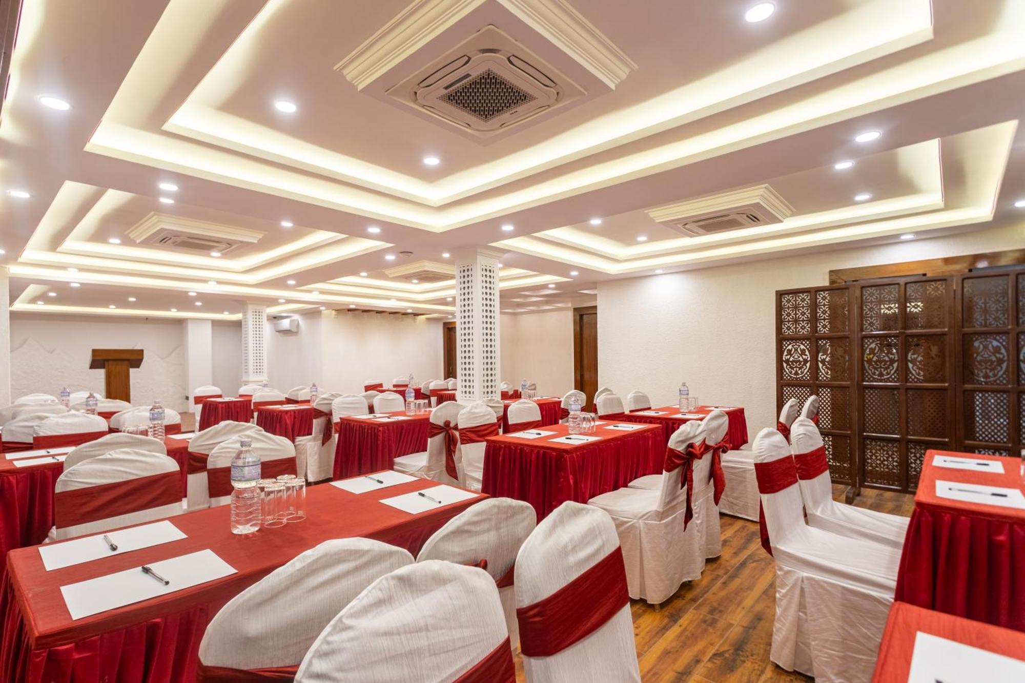 Amarawati Boutique Hotel Kathmandu Buitenkant foto