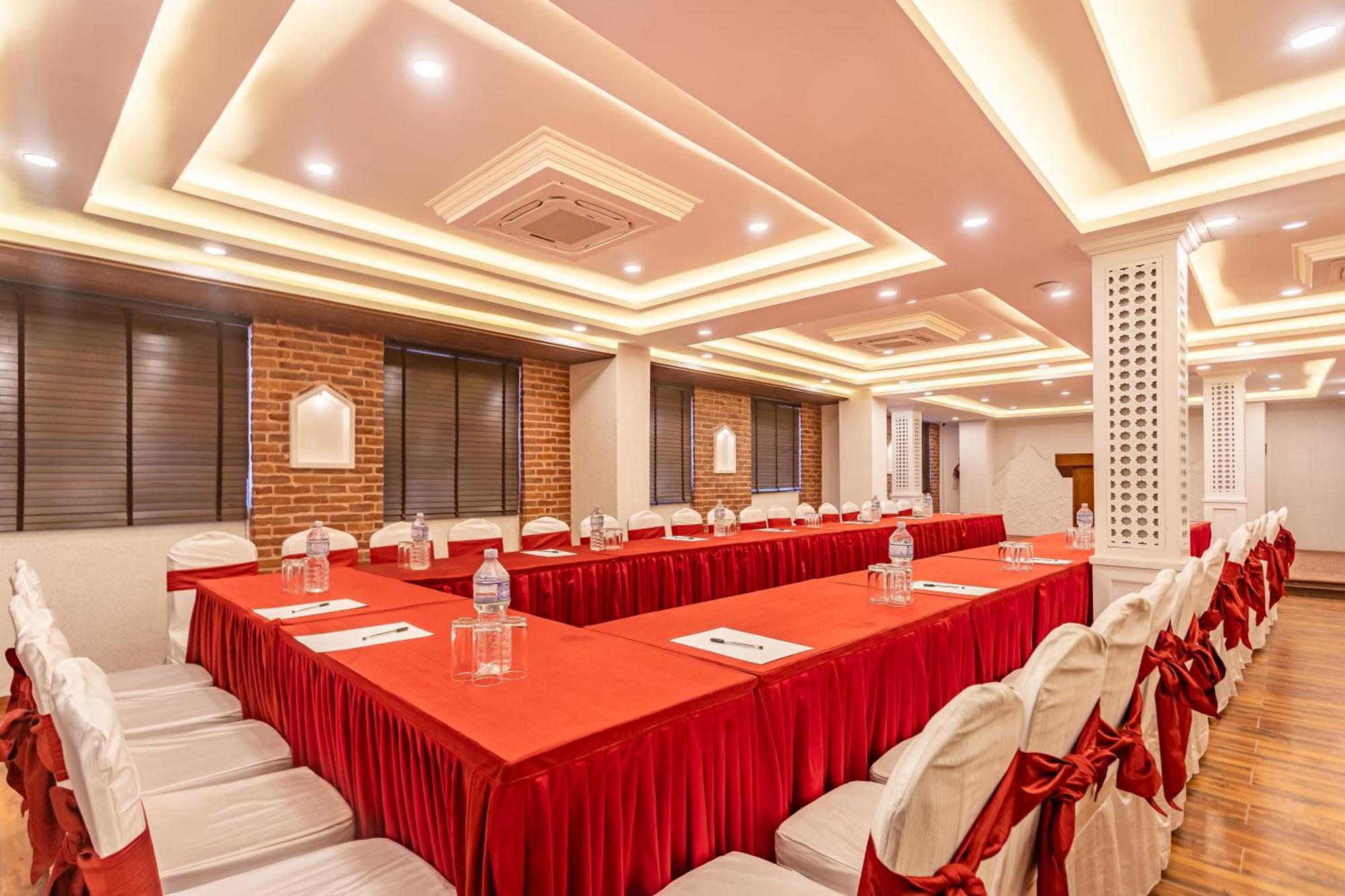 Amarawati Boutique Hotel Kathmandu Buitenkant foto