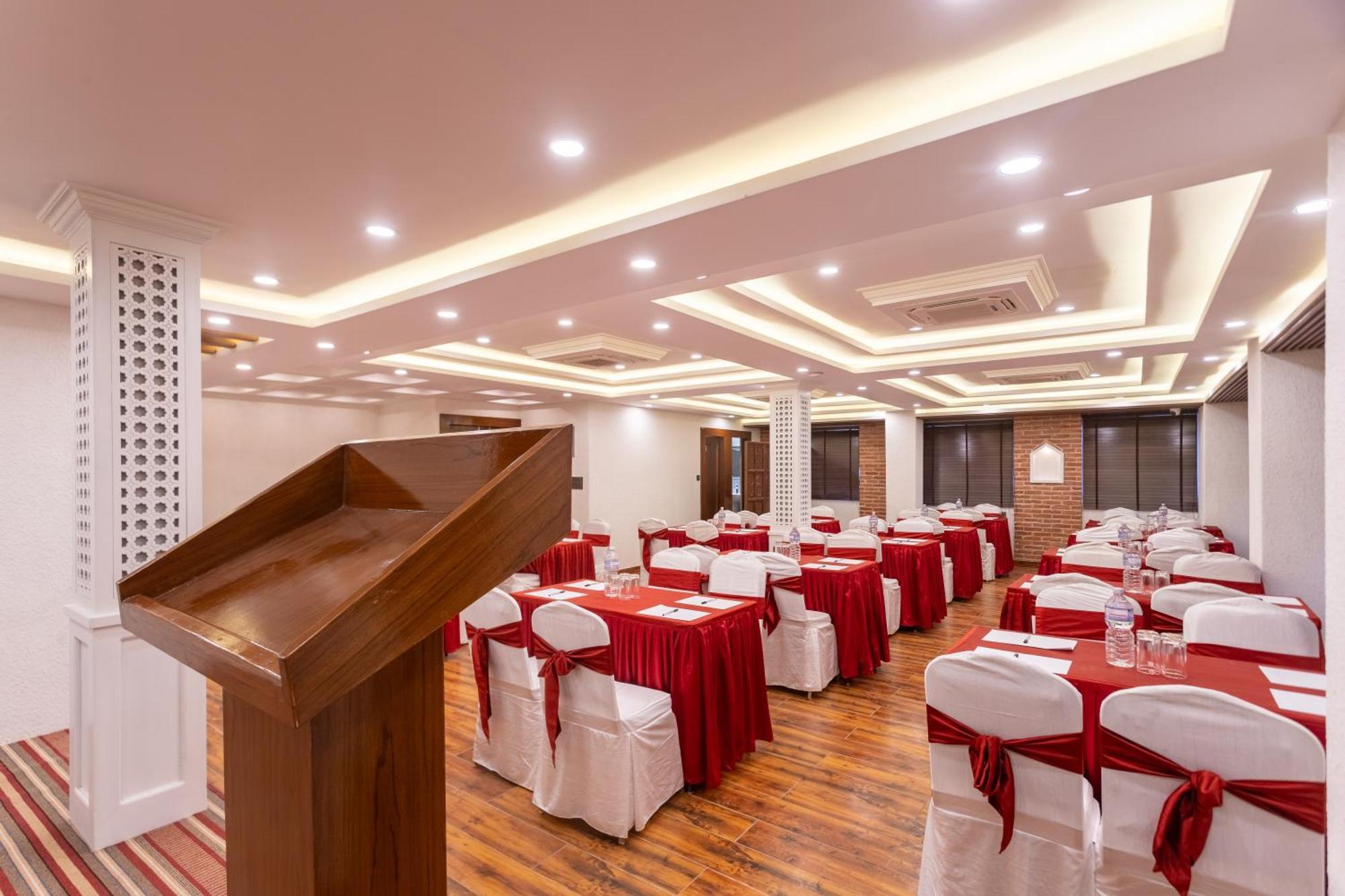Amarawati Boutique Hotel Kathmandu Buitenkant foto