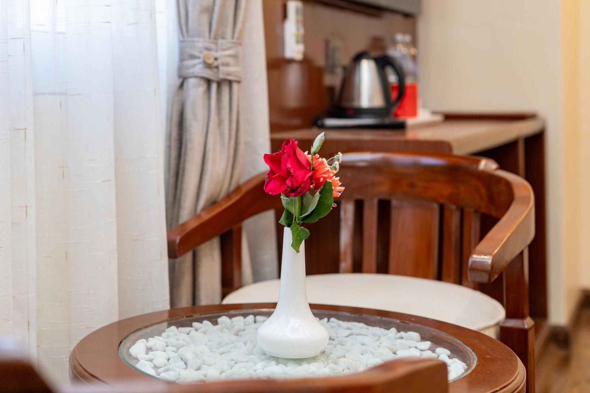 Amarawati Boutique Hotel Kathmandu Buitenkant foto